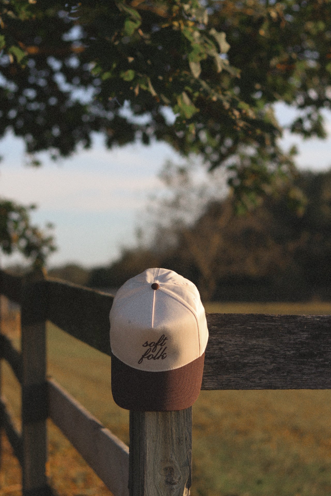 Soft Folk Hat in Brown